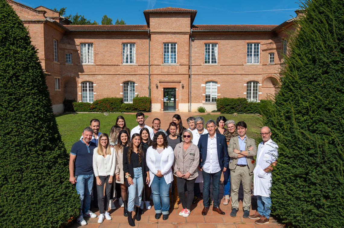 Équipe médicale complète Clinique des Cèdres Cornebarrieu Toulouse